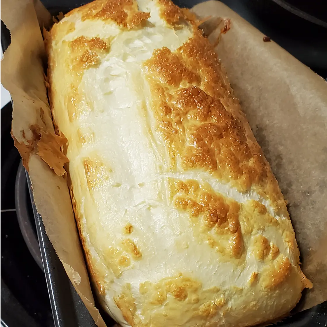 2-ingredient COTTAGE CHEESE BREAD! Follow for more IBS and candi