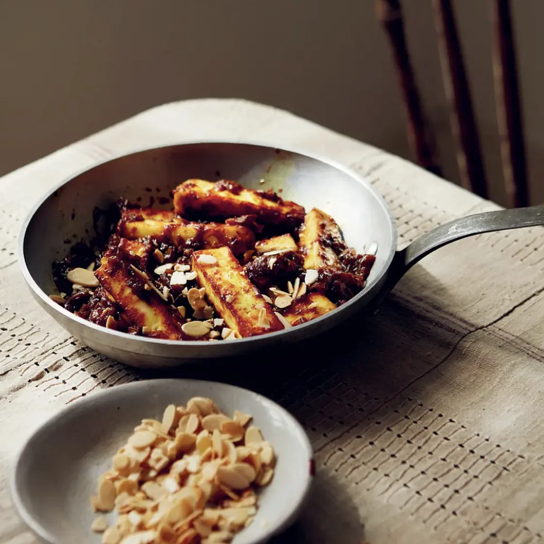 Date-spiced paneer