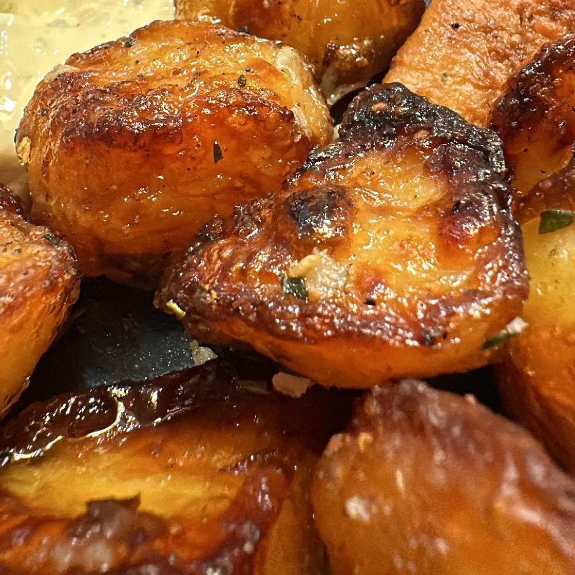 Rosemary & Garlic Roast Potatoes