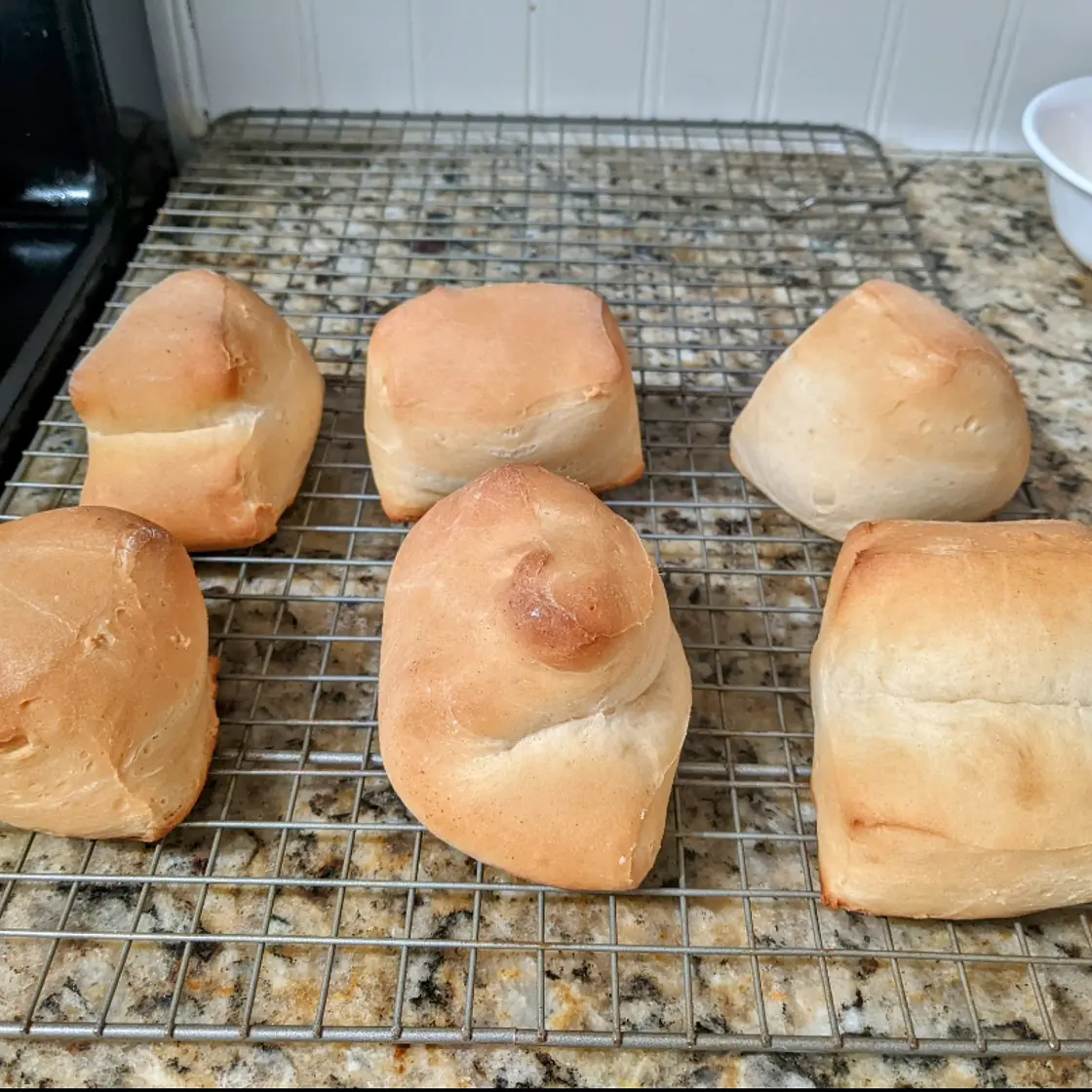 Copycat Texas Roadhouse Rolls