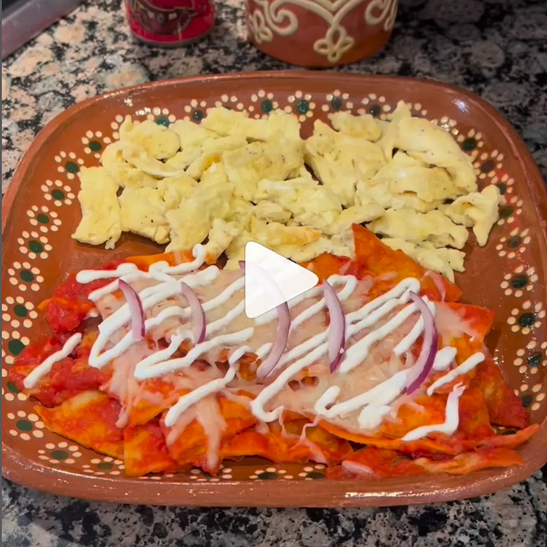 Chilaquiles rojos