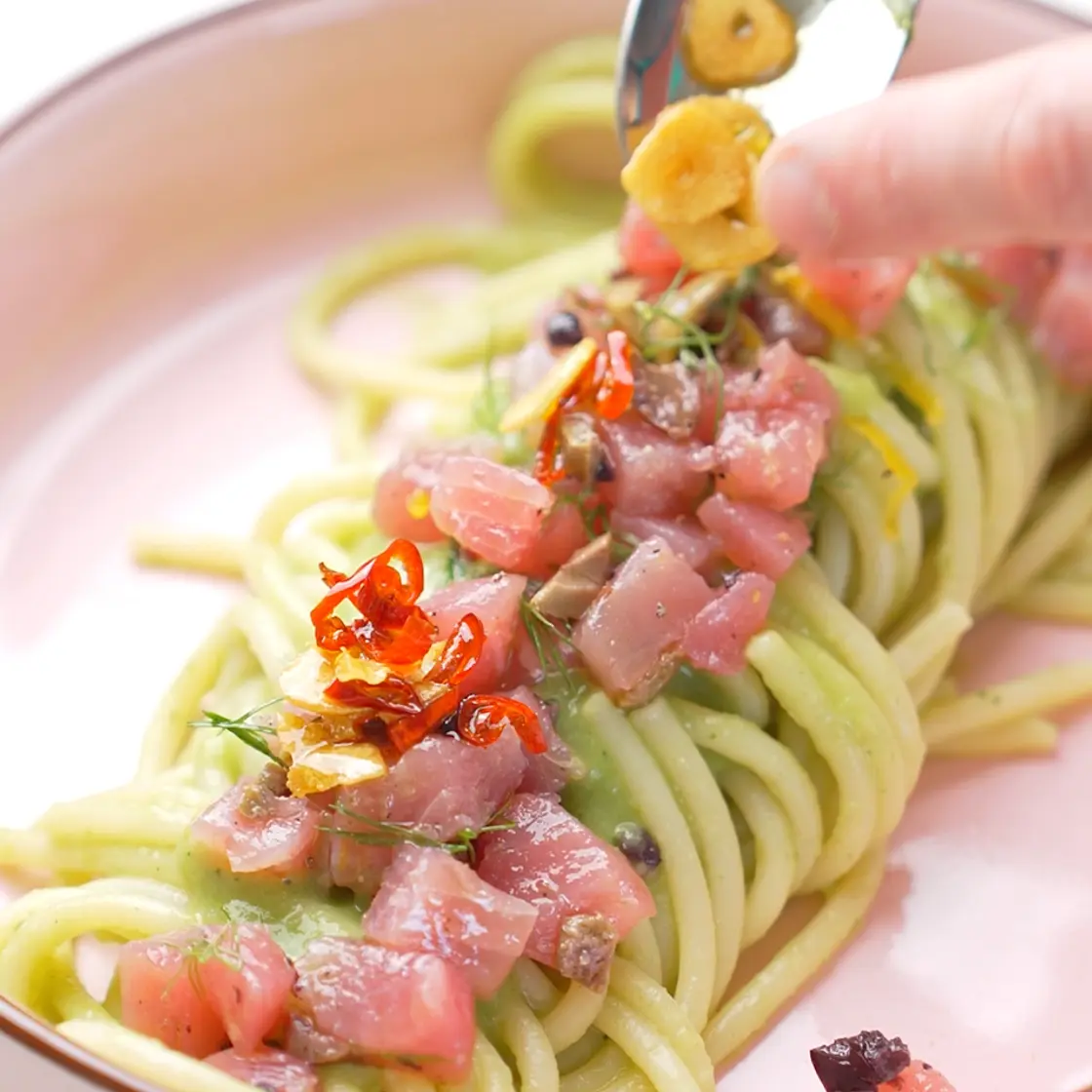 ITALIANO - Spaghetti alle cime di rapa con tartar di tonno