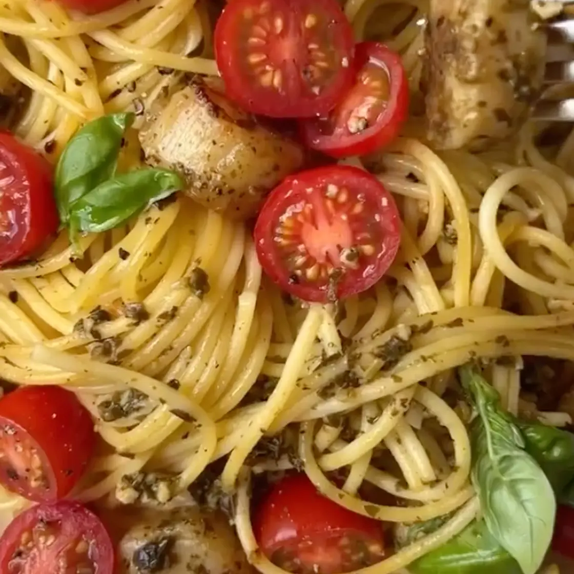 Spaghetti with Lemon Pesto Scallops