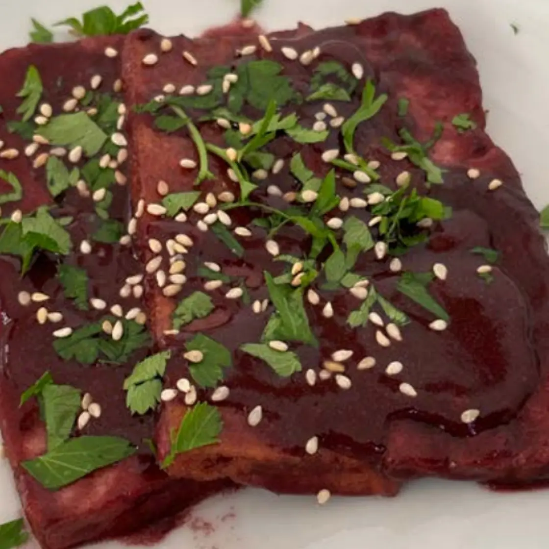 Tofu al vino rosso