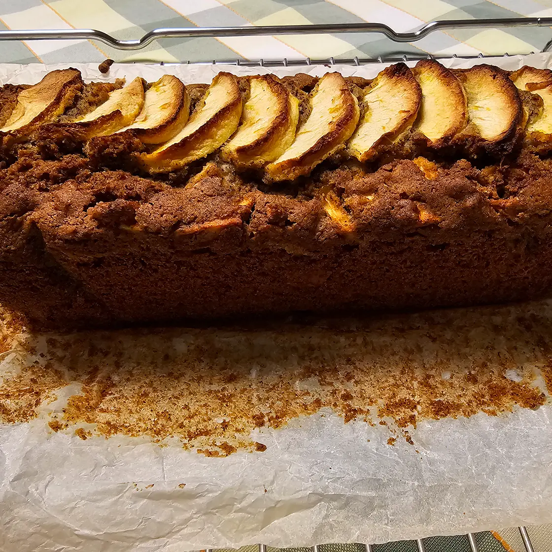 Plumcake senza glutine alle mele e noci pecan