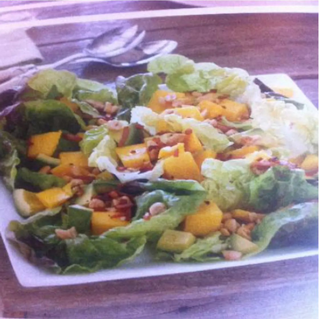 Bin's Avocado & Mango Salad