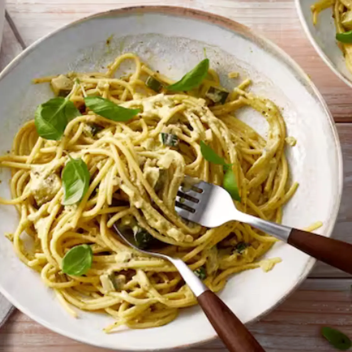 Spaghetti mit Pesto-Sahnesauce