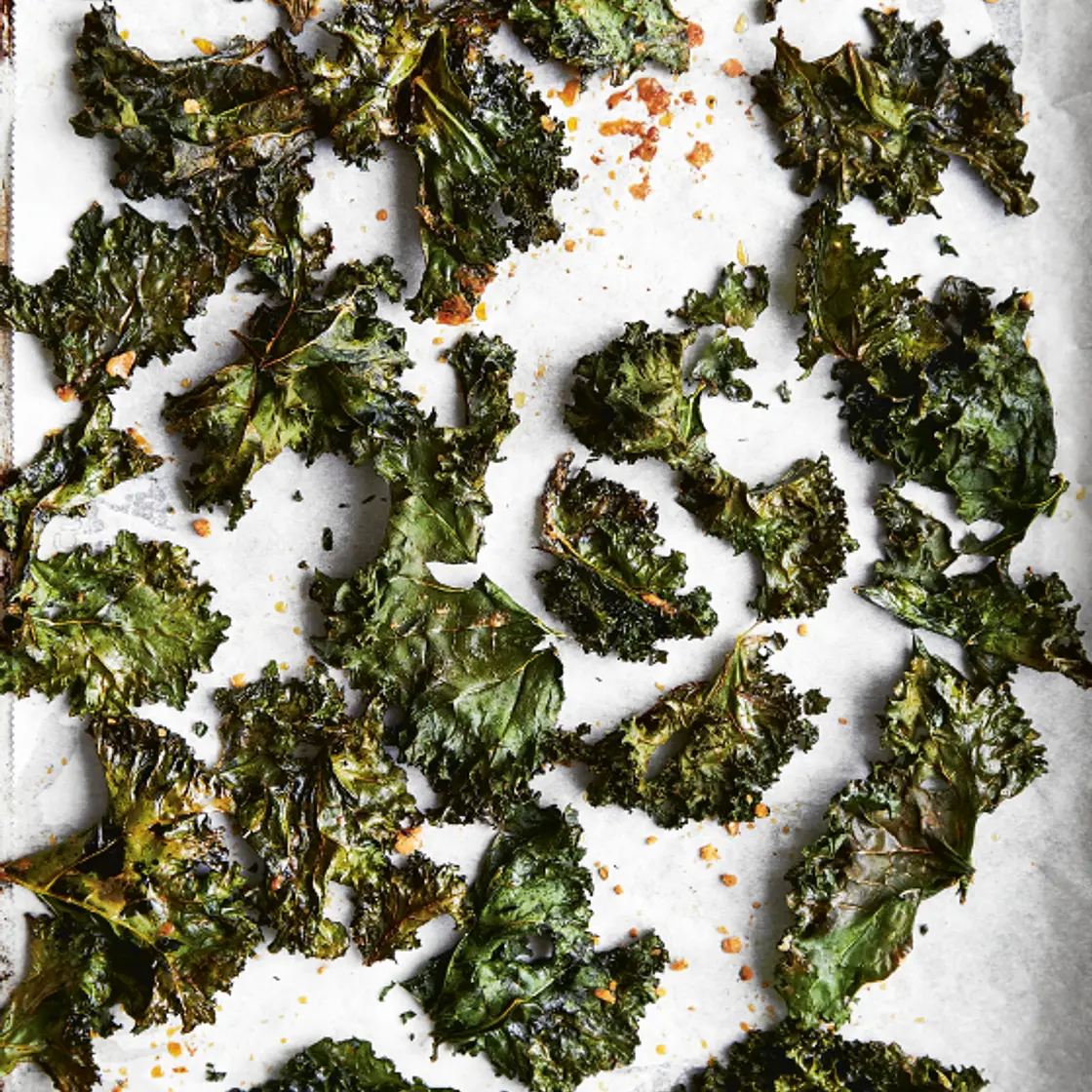 Cheesy Baked Kale Chips