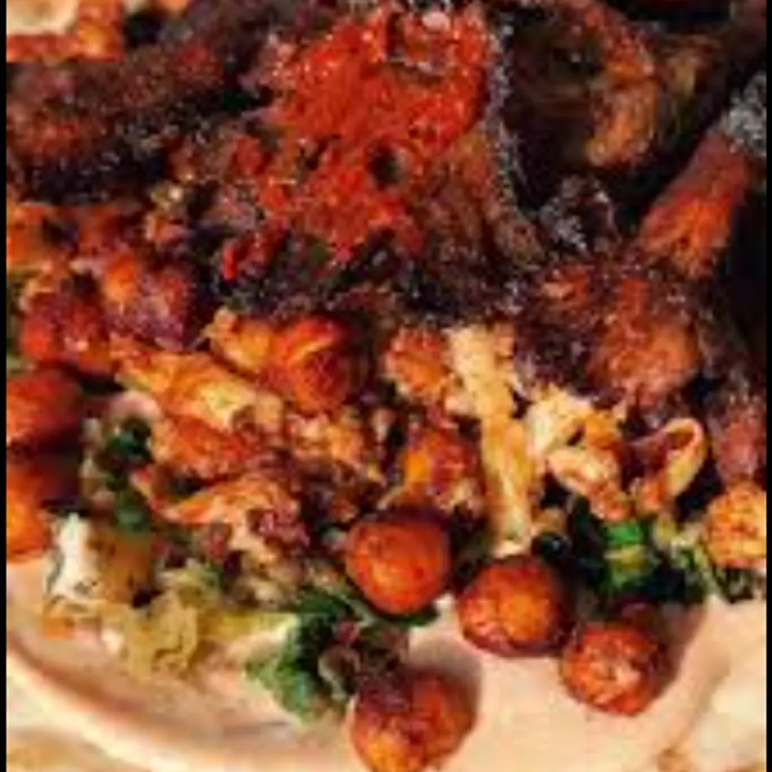 MUSHROOM, CHICKPEA, CAULIFLOWER SHAWARMA