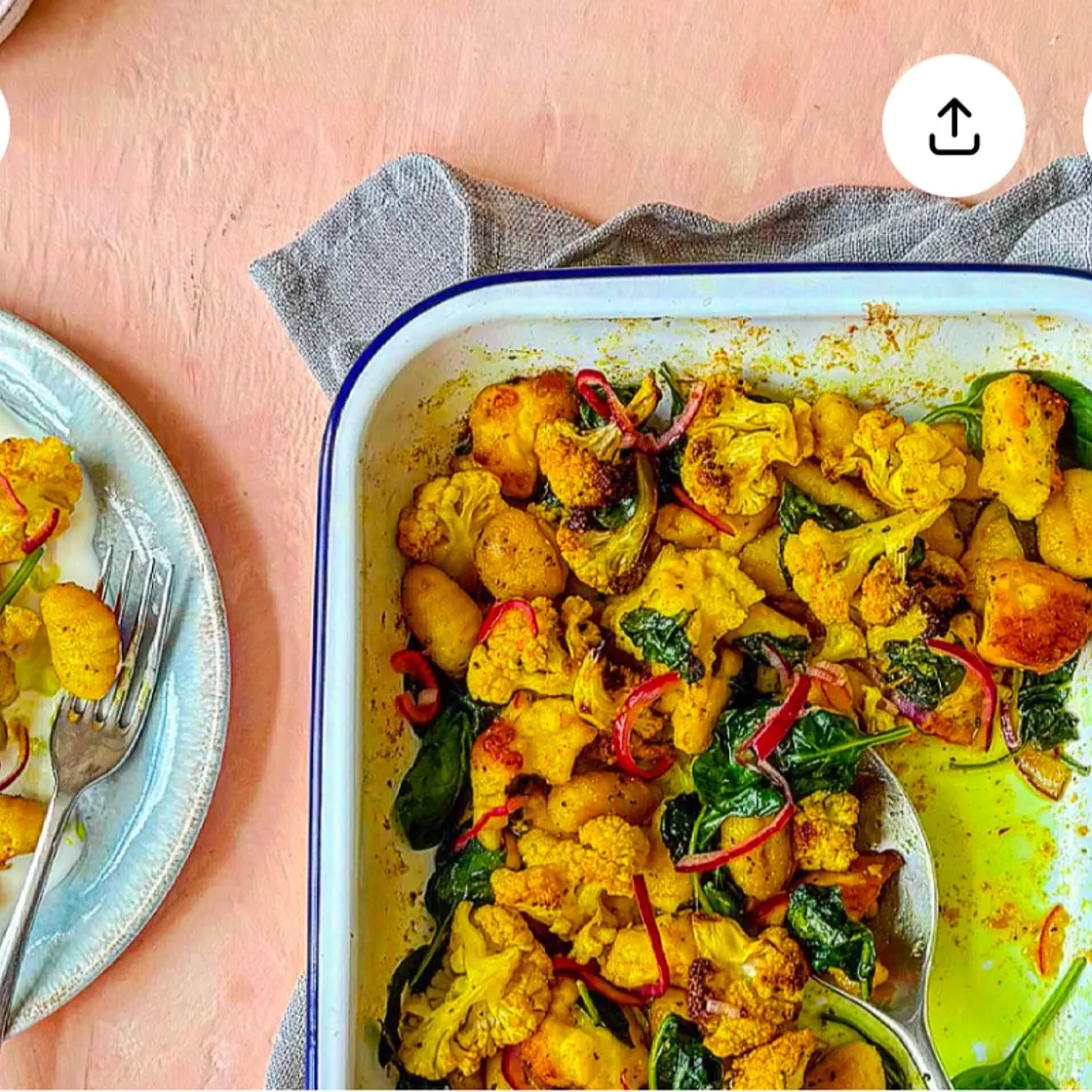 Cauliflower, halloumi gnocchi bake