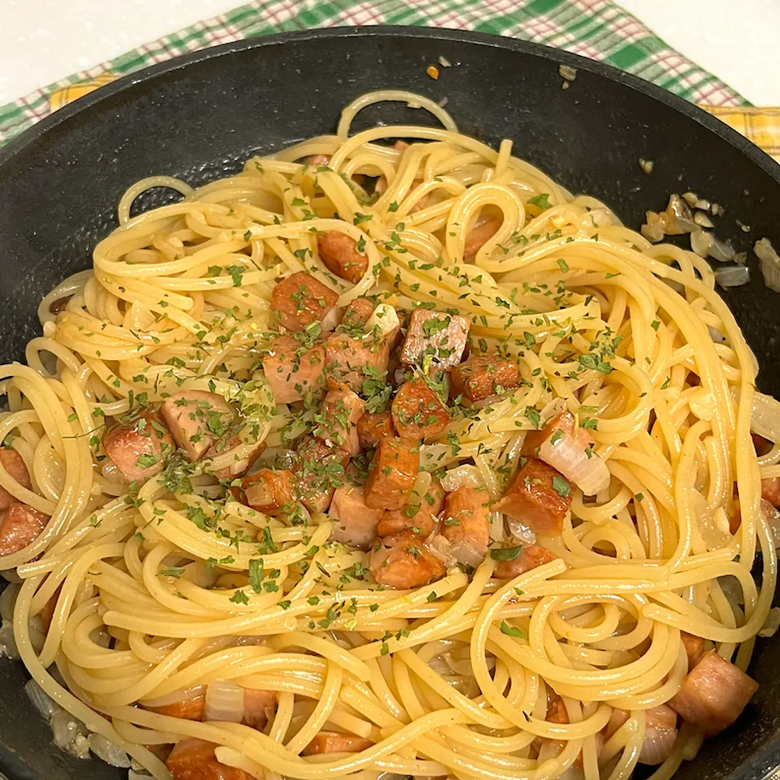 Simple Spam Oyster Sauce Pasta