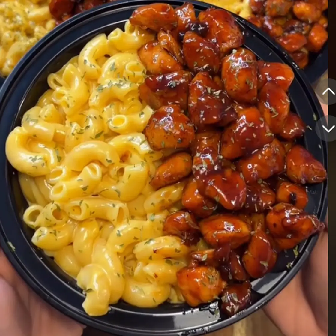 Honey BBQ Chicken Mac n Cheese
