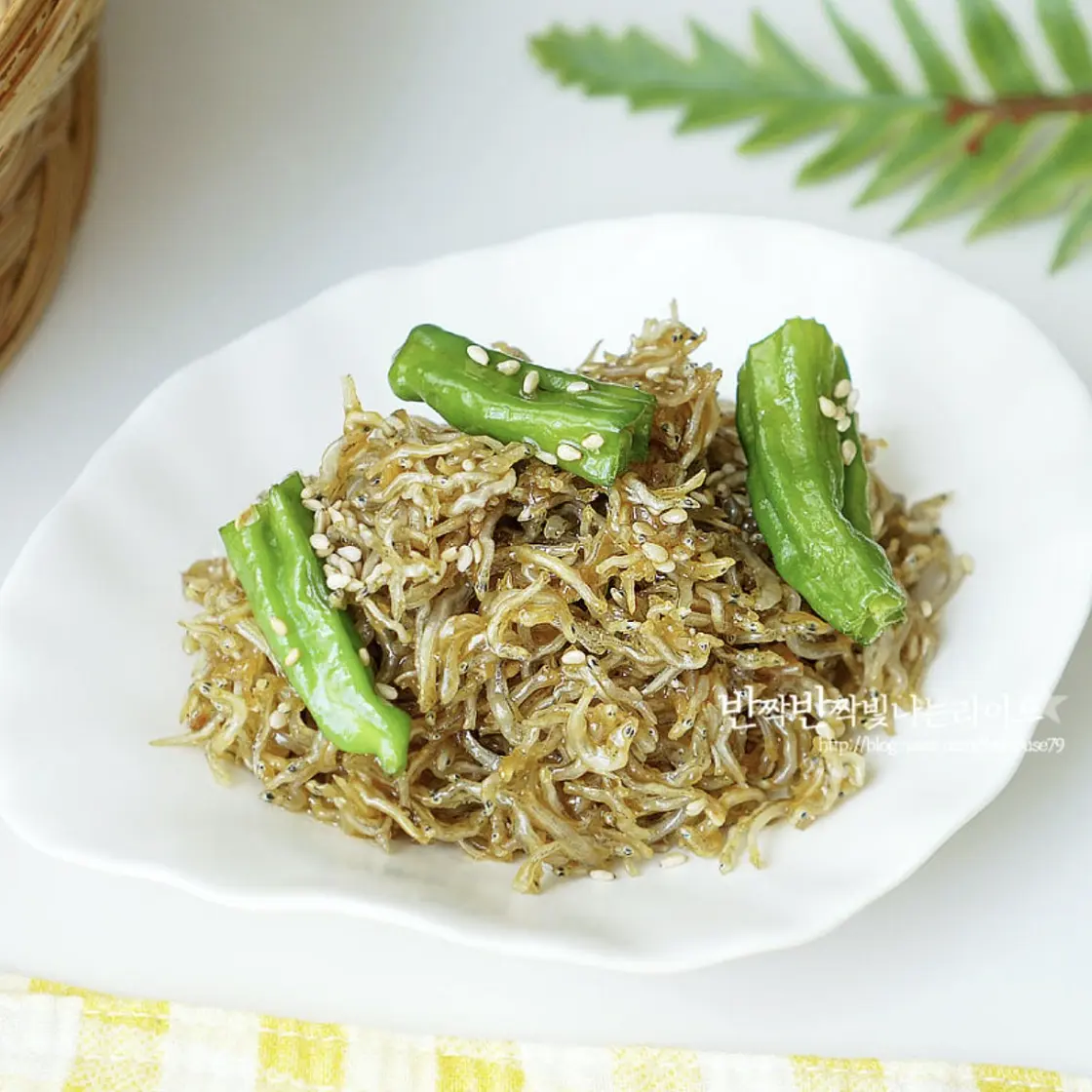 꽈리고추 잔멸치볶음 레시피