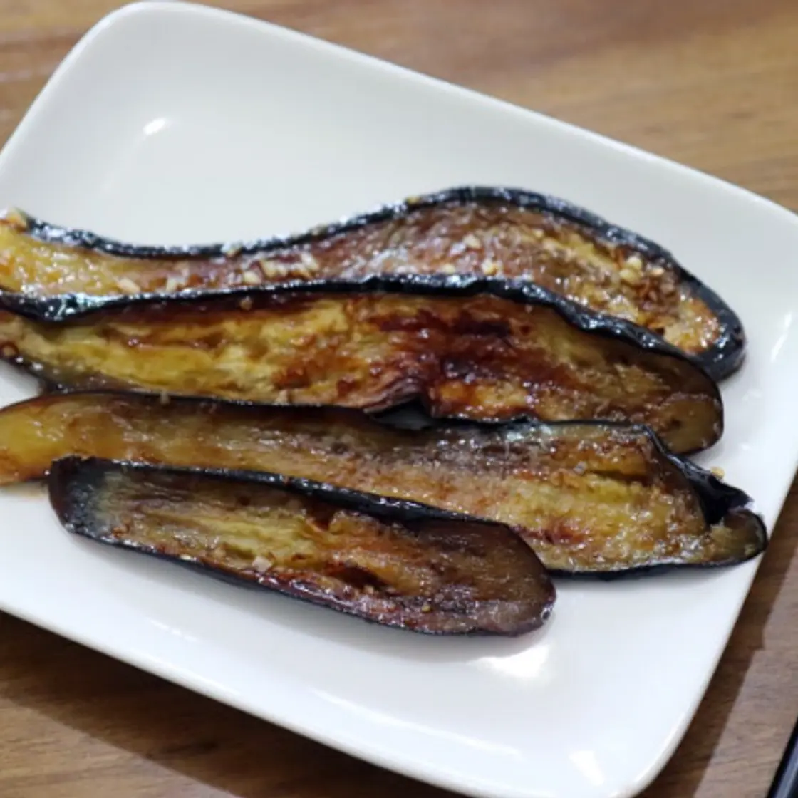 가지볶음보다 맛있는 가지 스테이크 맛보면 멈출 수 없어요.