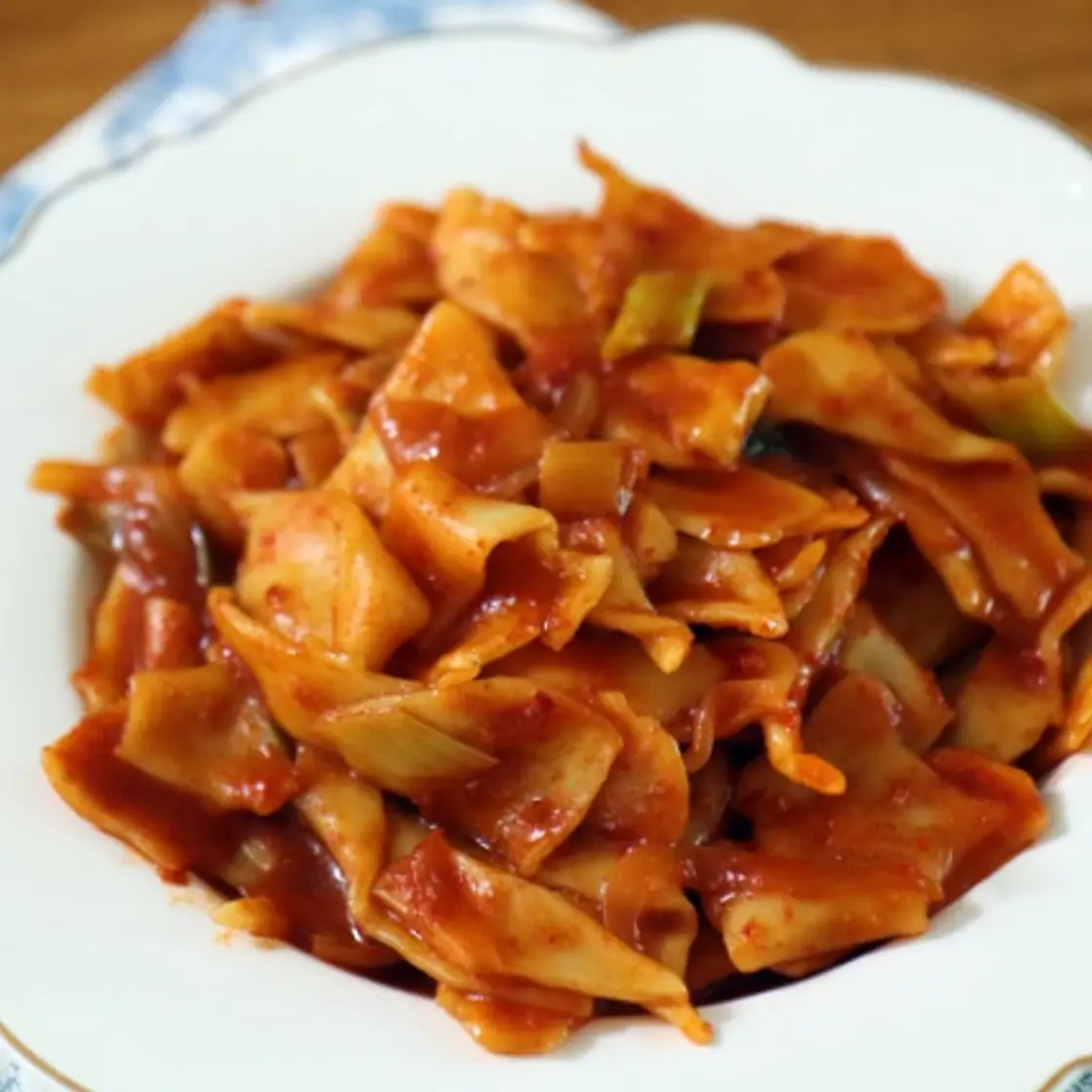 쫄깃하고 매콤한 감자수제비 떡볶이