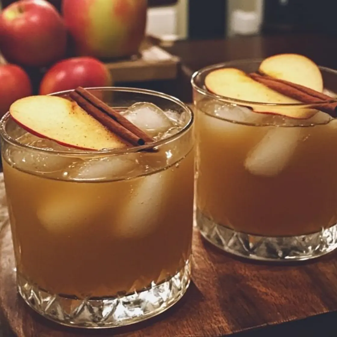 Apple Cinnamon Whiskey Sour