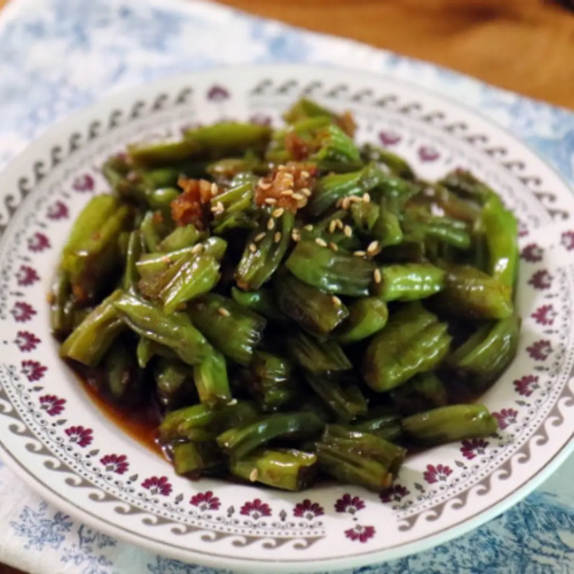 입맛 돋우는 꽈리고추 조림
