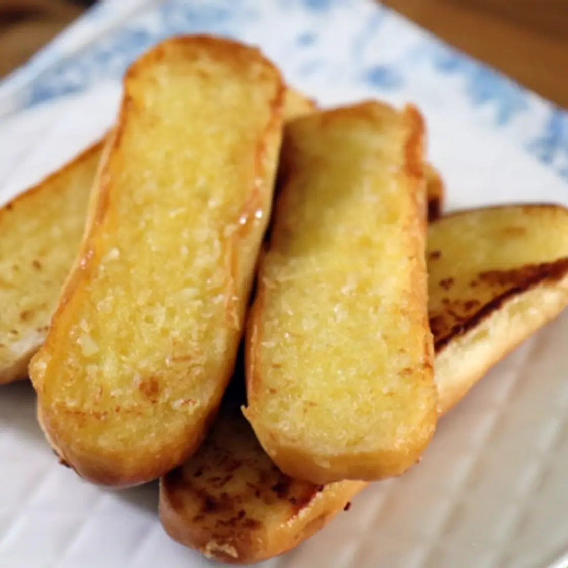 핫도그빵으로 만드는 촉촉하고 부드러운 마늘빵
