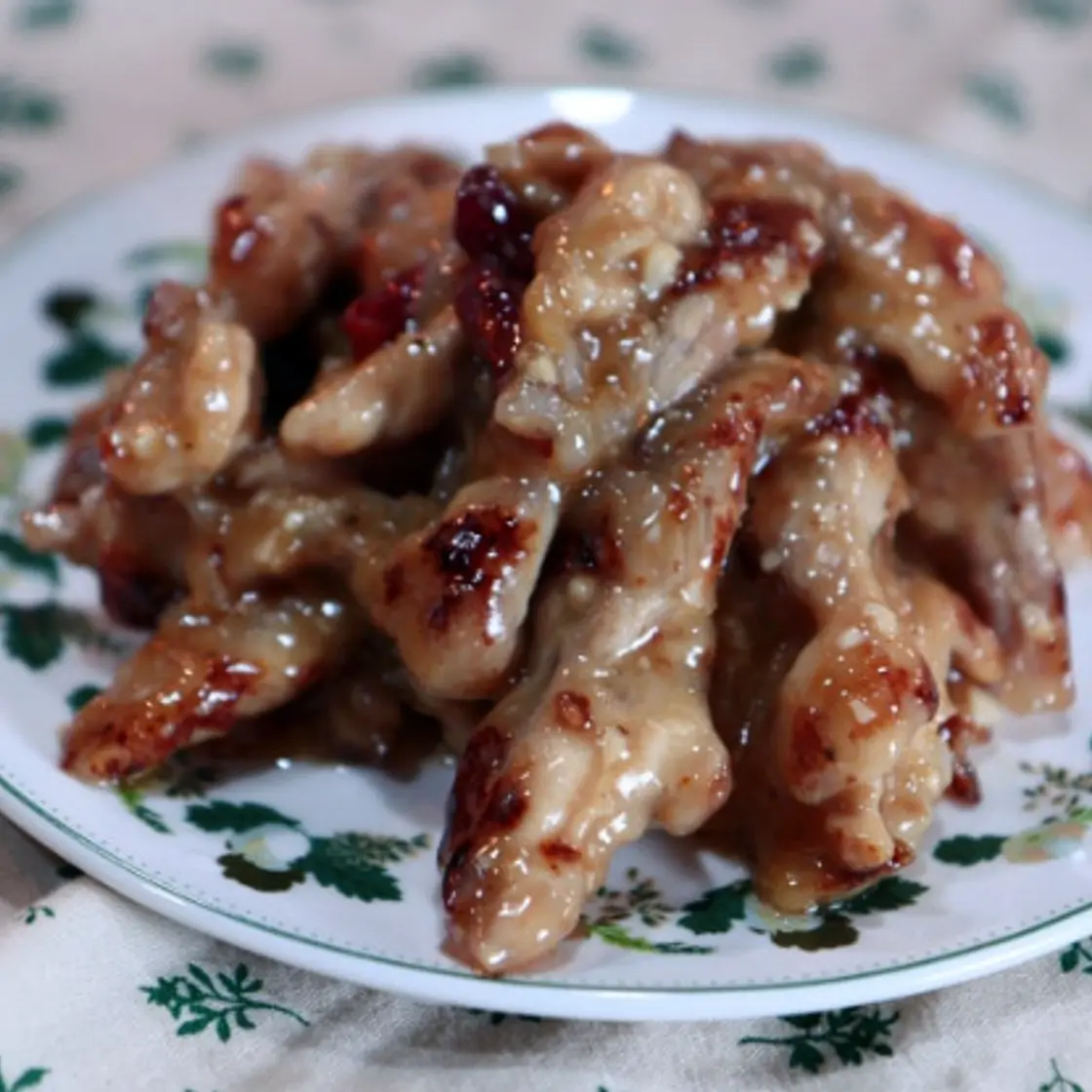 맛보면 멈출 수 없는 닭목살 깐풍기
