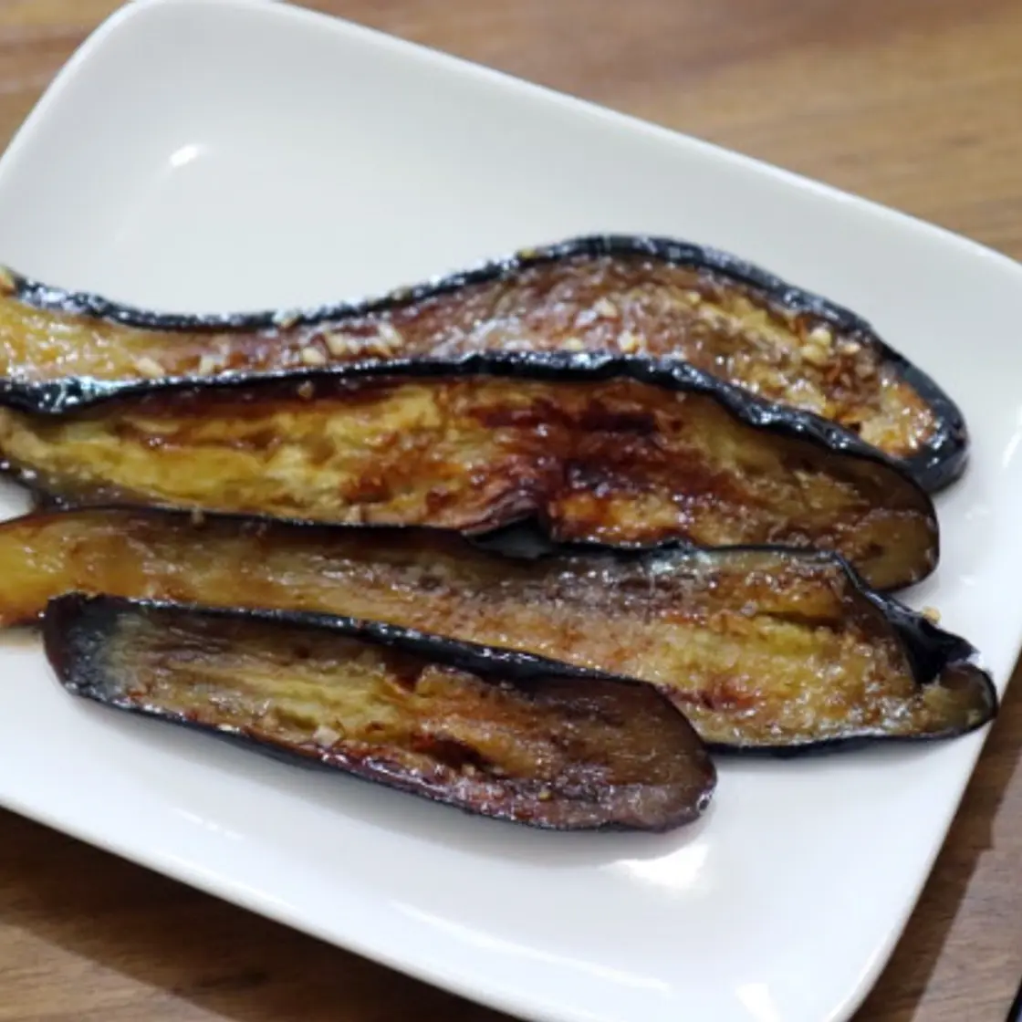 가지볶음보다 맛있는 가지 스테이크 맛보면 멈출 수 없어요.