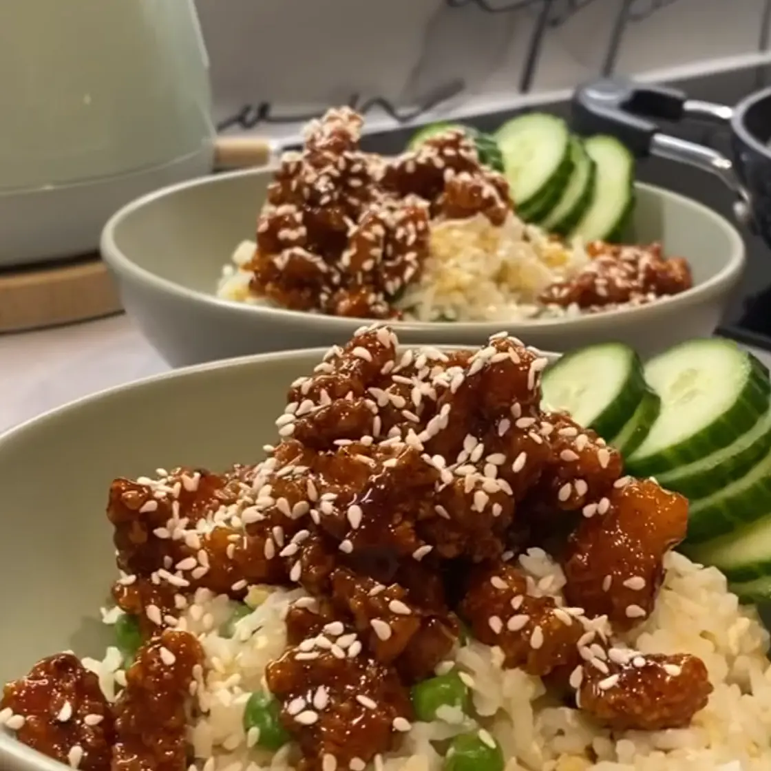 Sticky chicken and egg rice