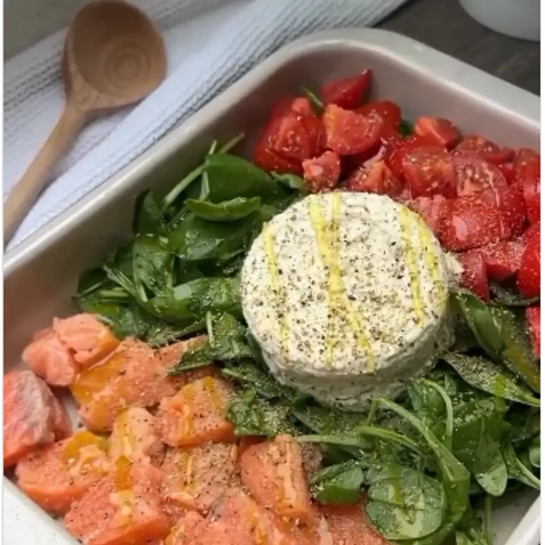 Salmon and Cream Cheese Spinach Bake