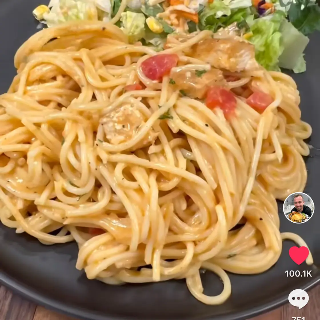 Cheesy chicken spaghetti