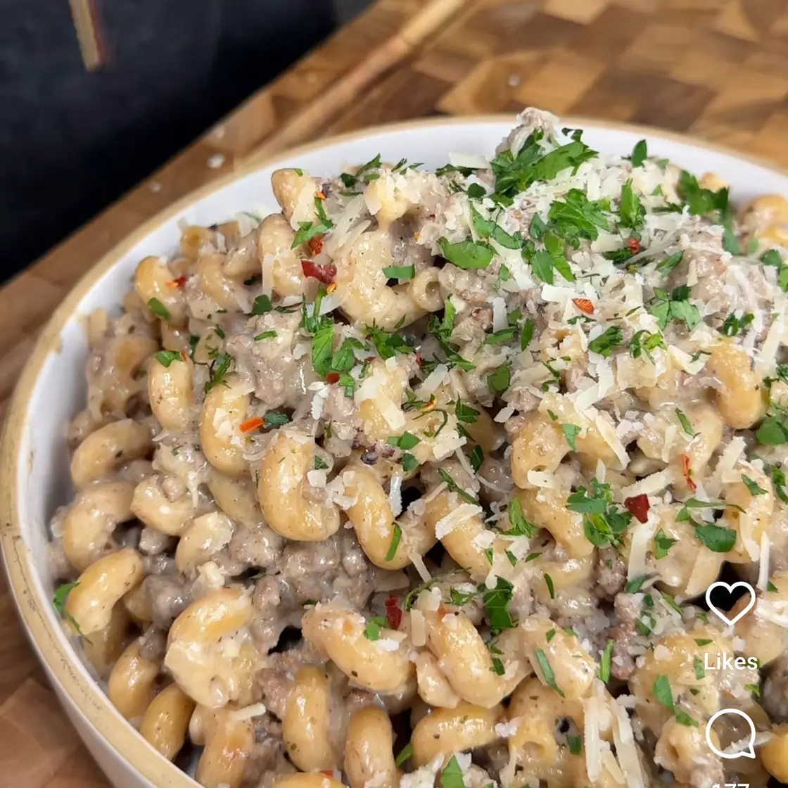 High protein creamy garlic beef pasta