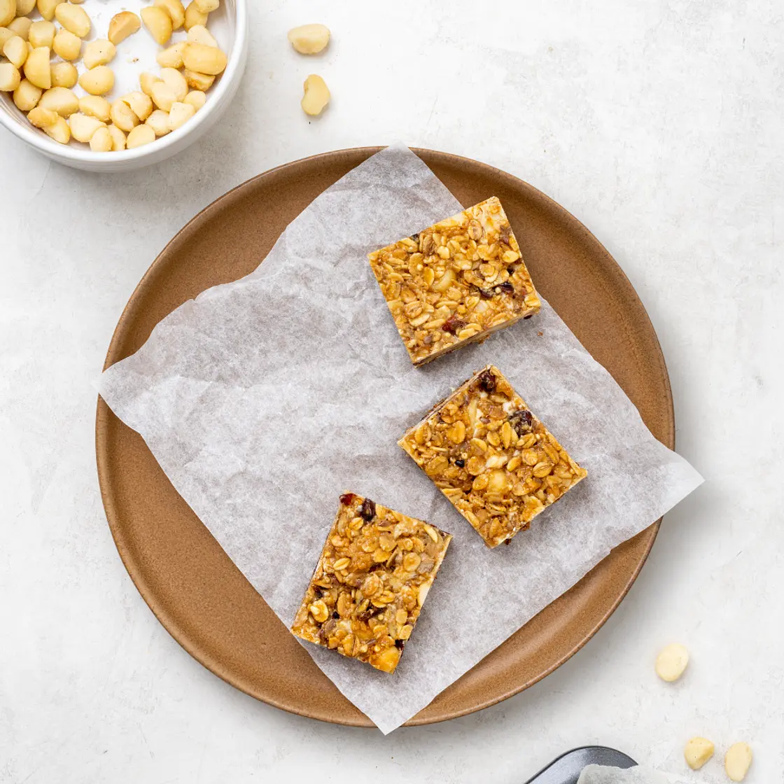 Macadamia Granola Bars