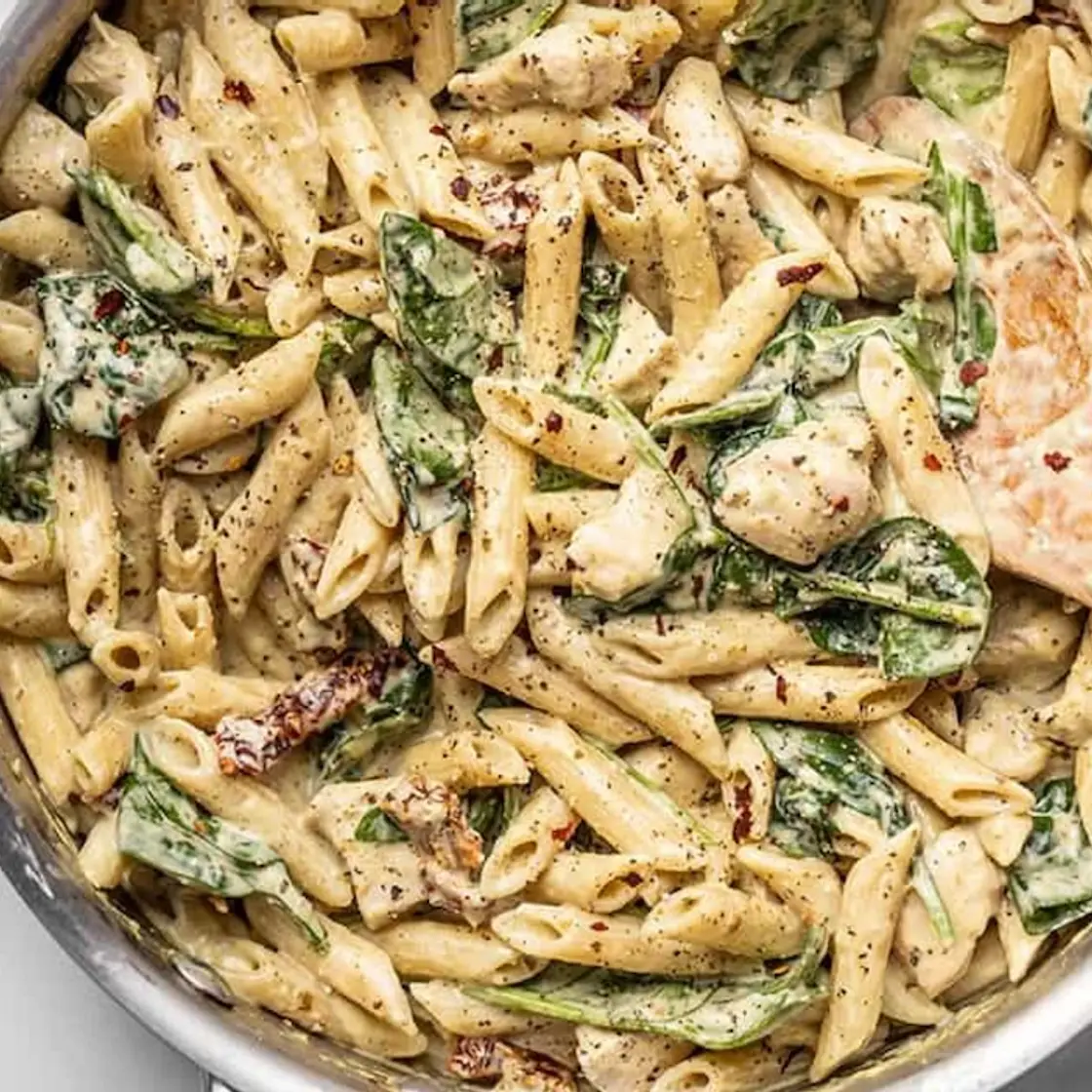 One-Pot Creamy Pesto Chicken Pasta