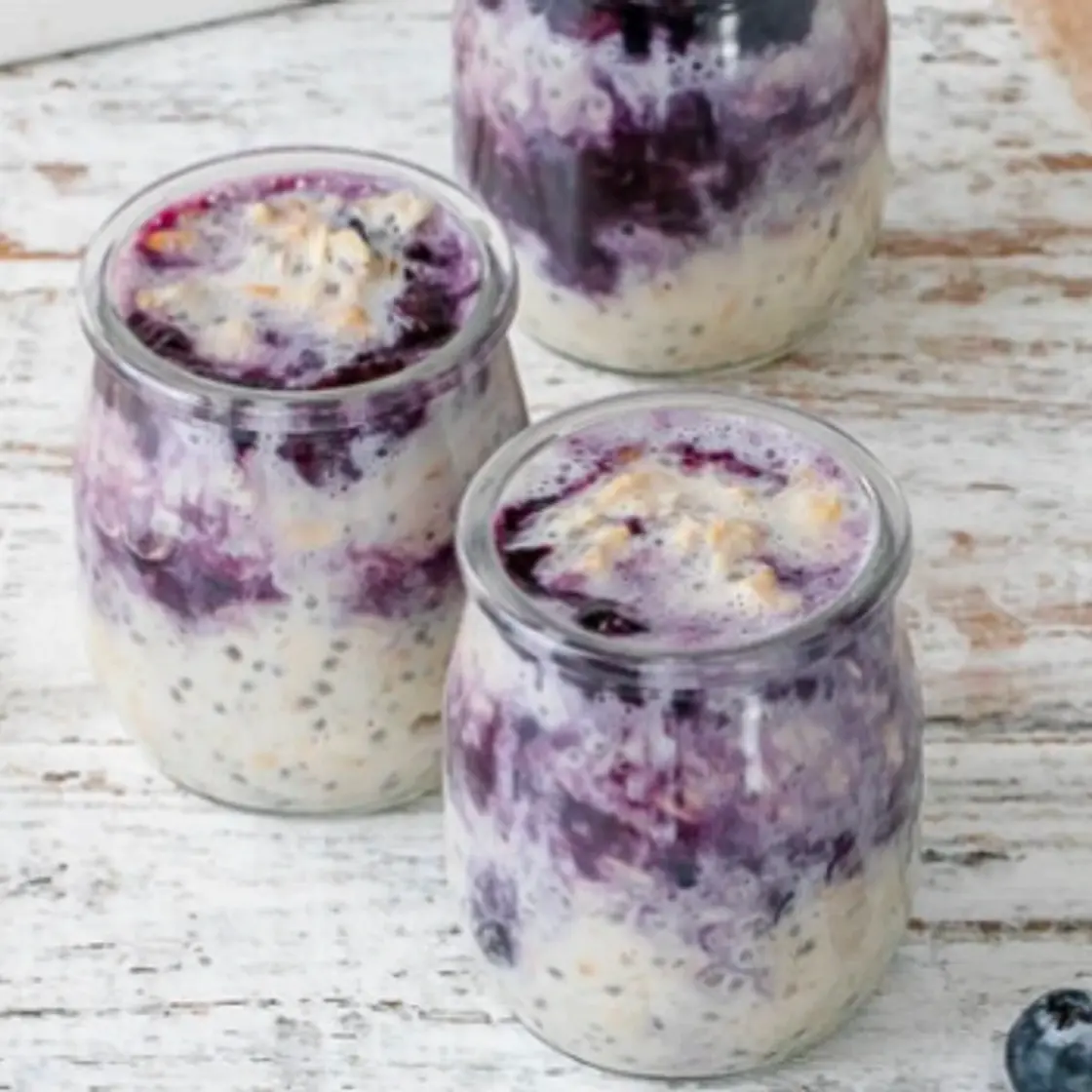 Blueberry Cheesecake Overnight Oats