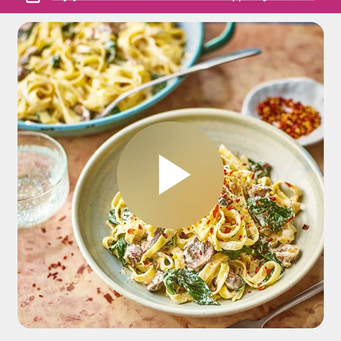 Creamy spinach and mushroom pasta