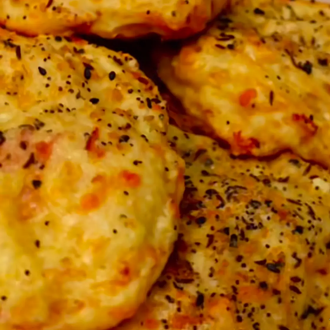 Ham and Gruyere Cottage Cheese Buns