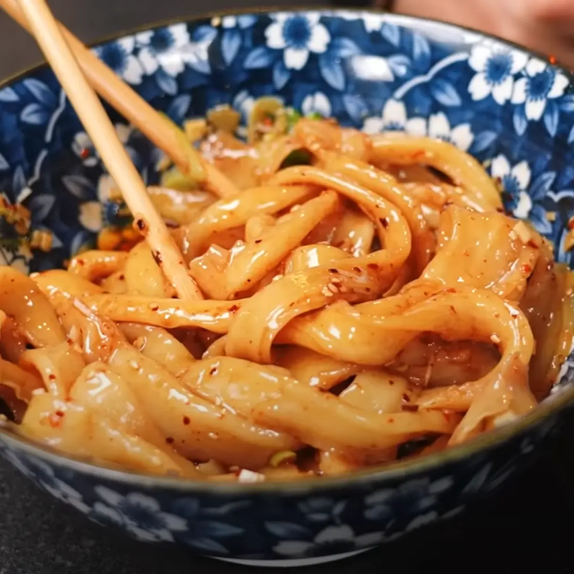 Chili garlic handpulled noodles