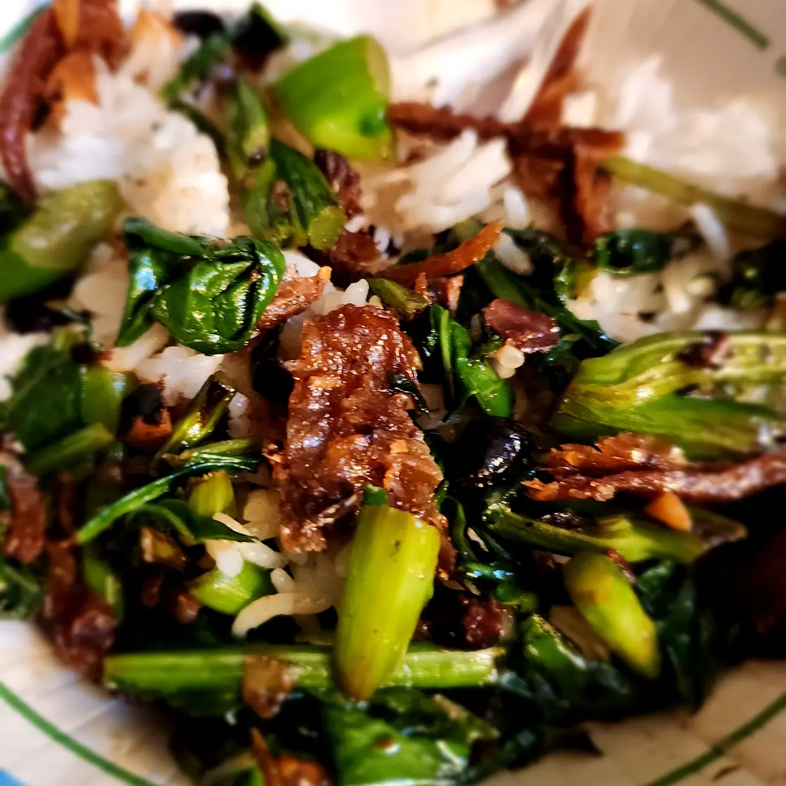 Fried Dace with Stir-fried Greens