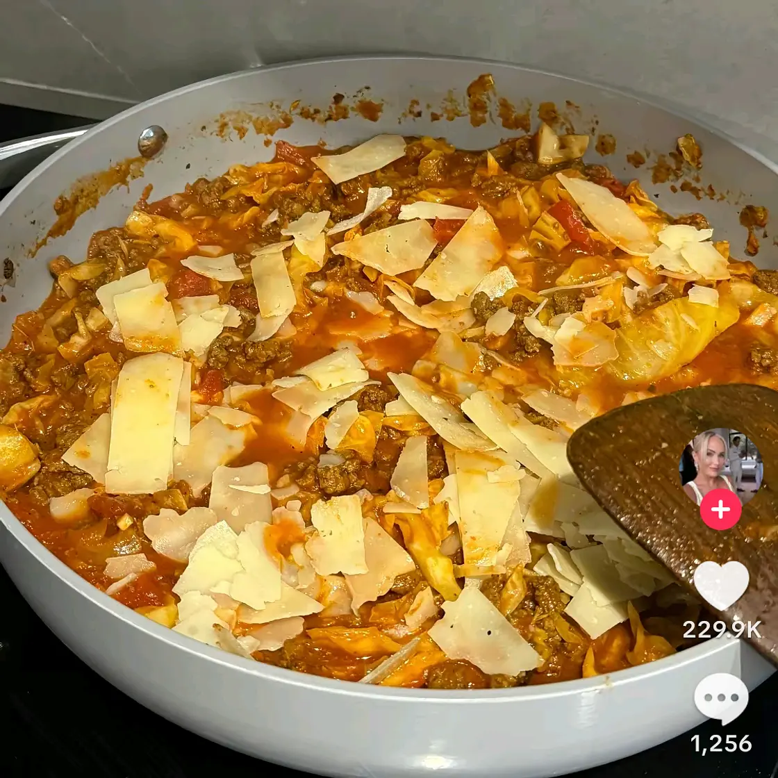 Cabbage and turkey 'pasta'