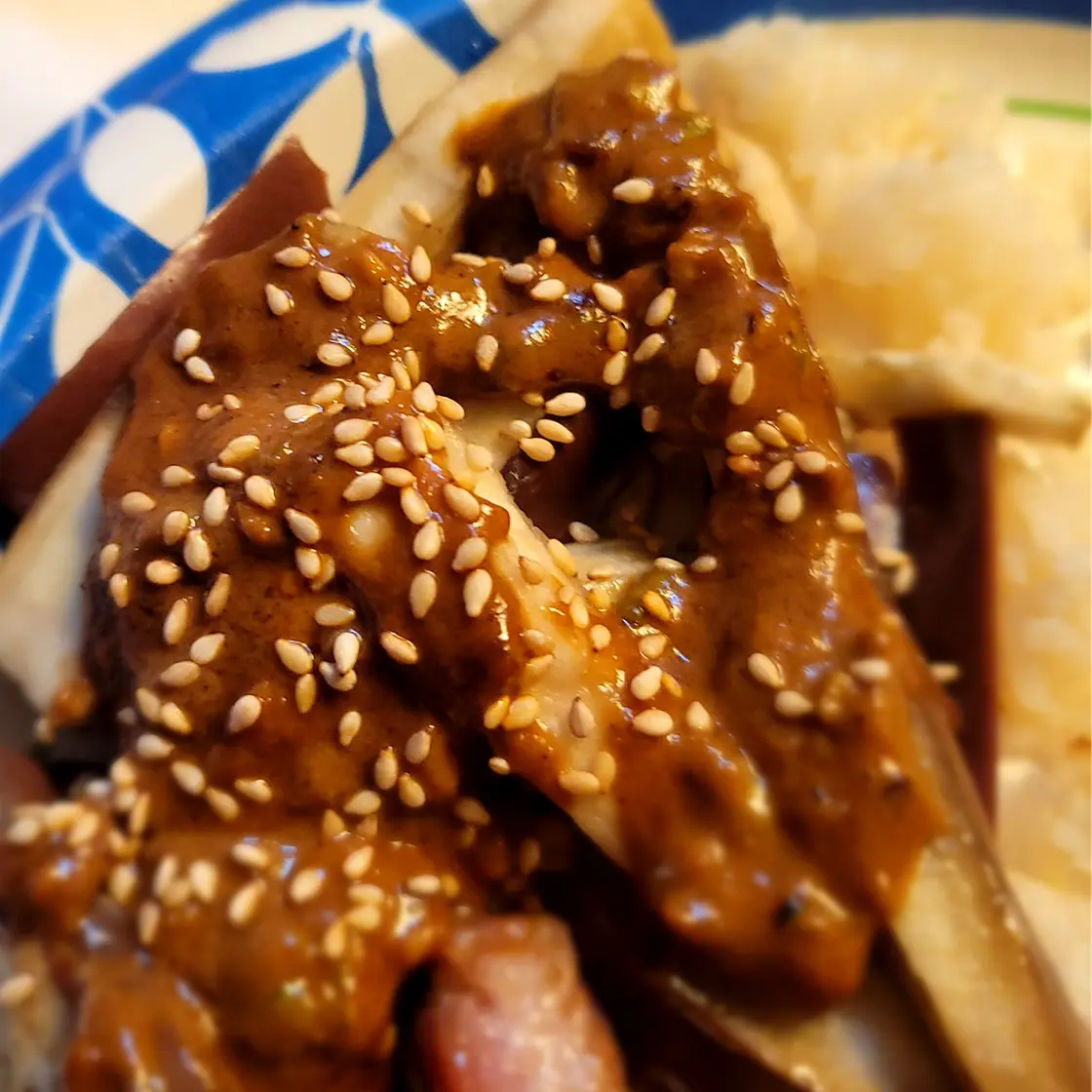 Steamed Eggplant in Garlic Peanut Sauce (芝麻酱拌茄子)