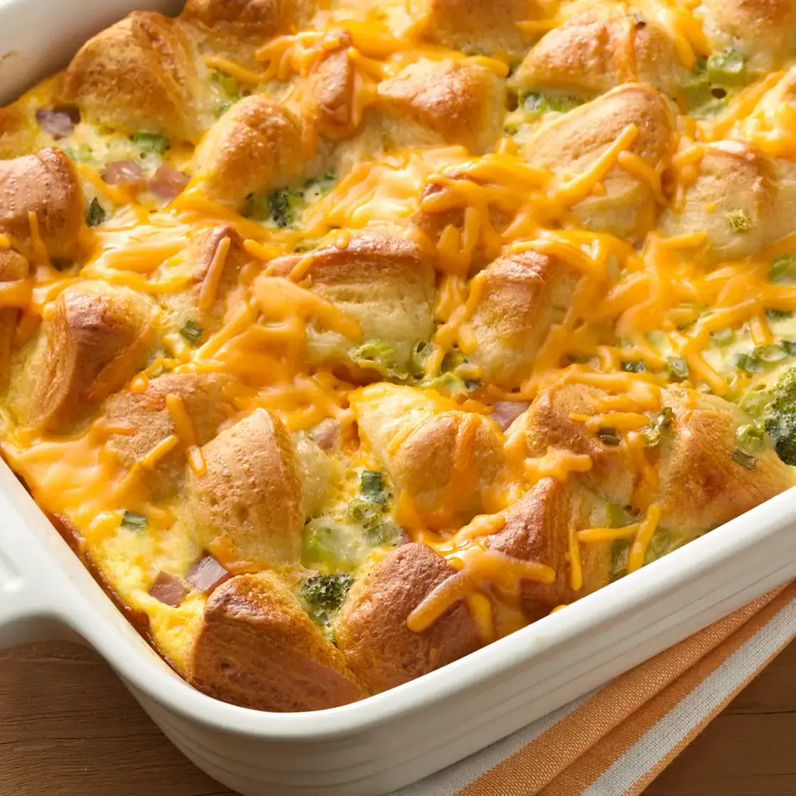 Cheesy Ham and Egg Bubble-Up Bake