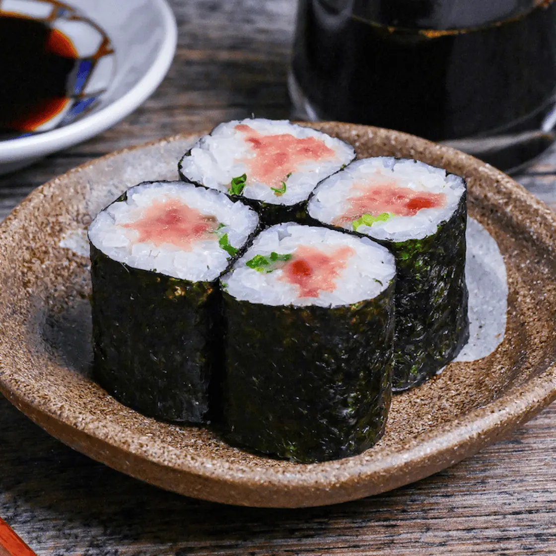 Negitoro Maki (Mashed Tuna & Green Onion Sushi Rolls)