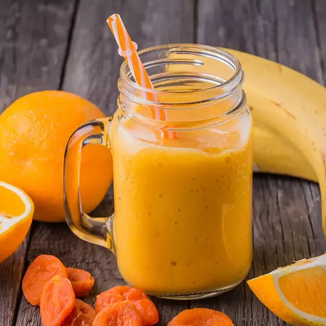 Smoothie raisins, banane et orange