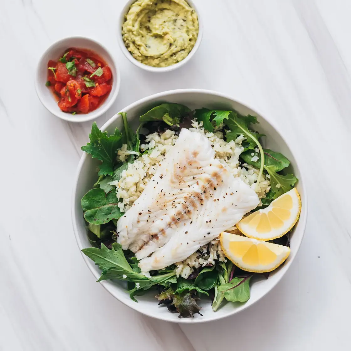 Low Carb Fish Bowl with Jalapeño Guacamole