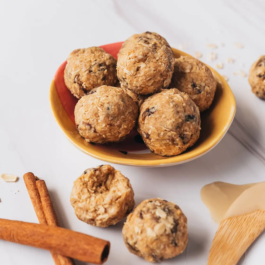 Cinnamon Raisin Protein Balls