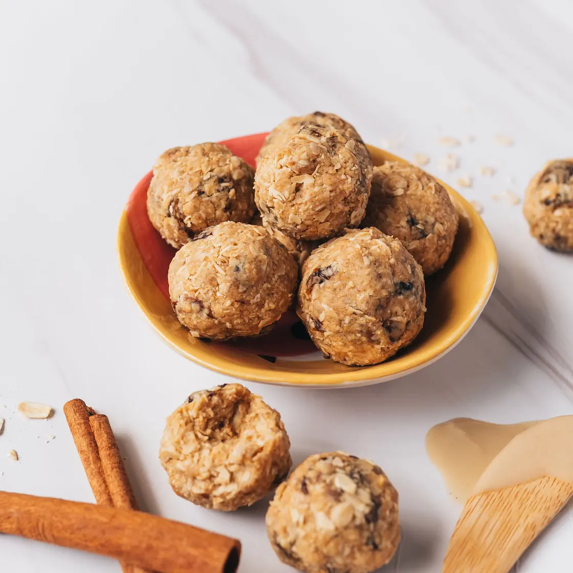 Cinnamon Raisin Protein Balls