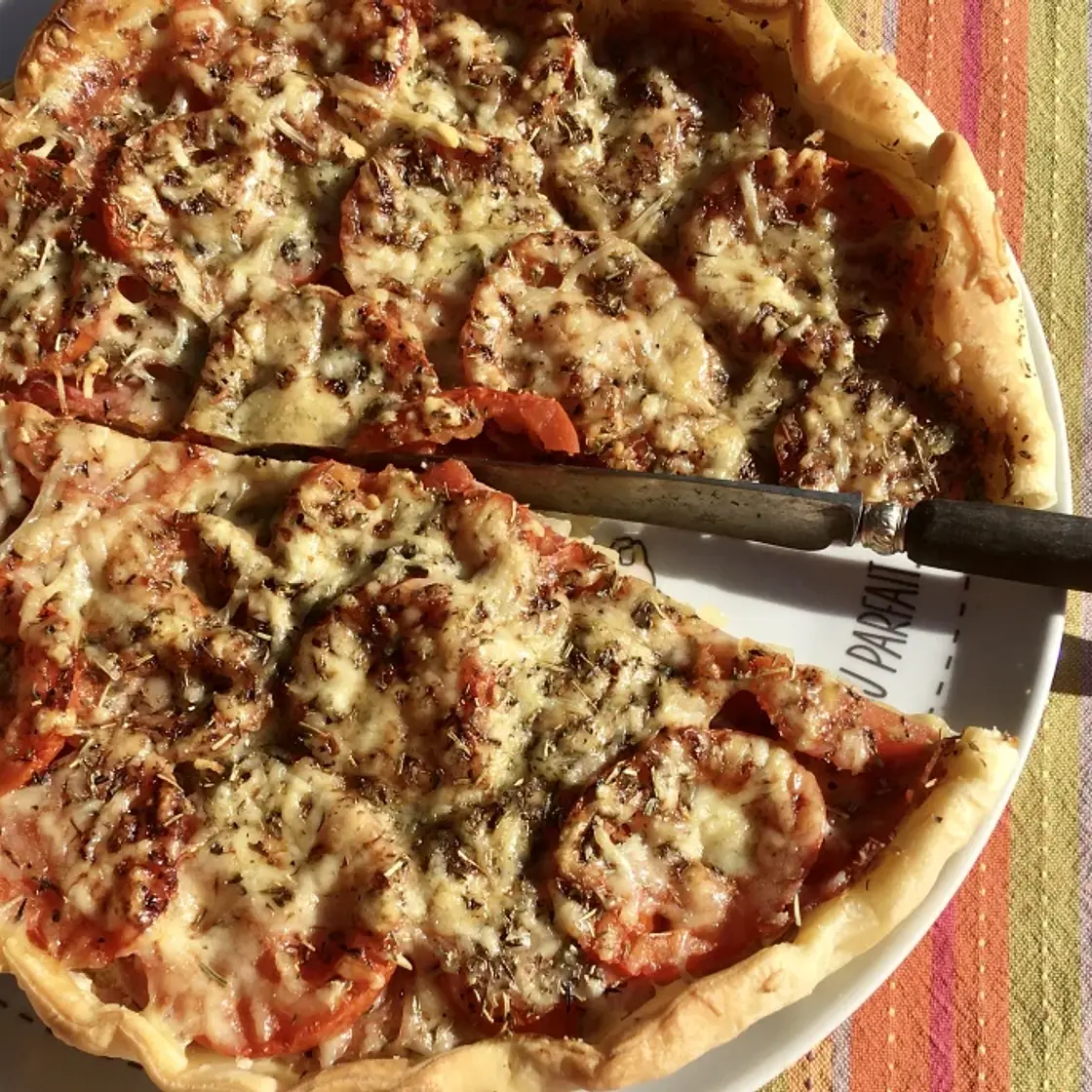 Tarte salée jambon tomates moutarde