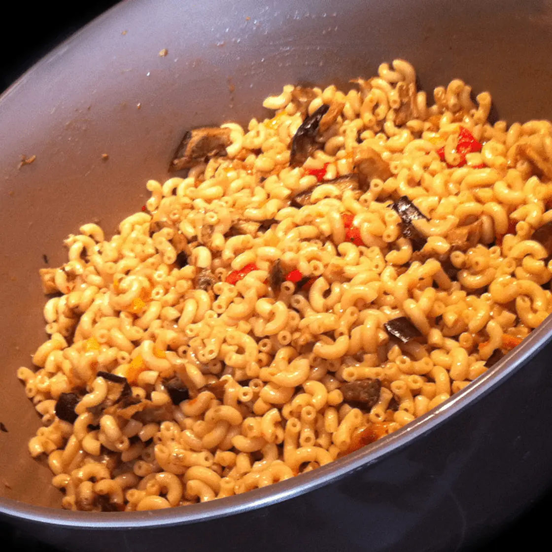Salade de pâtes aux légumes grillés