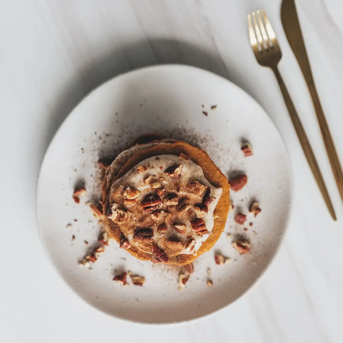 Healthy Carrot Cake Pancakes