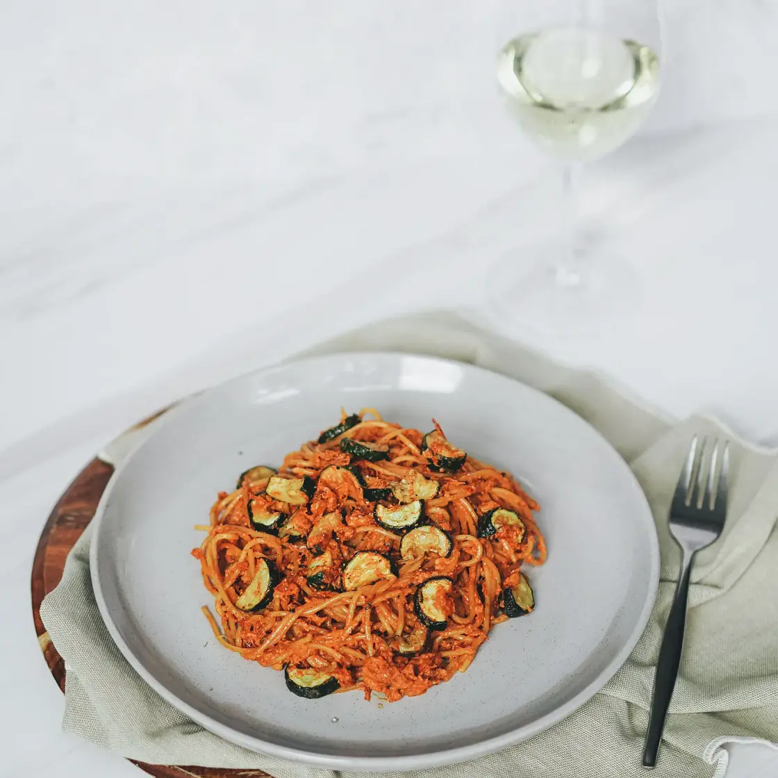 Roasted Red Pepper Pesto Pasta