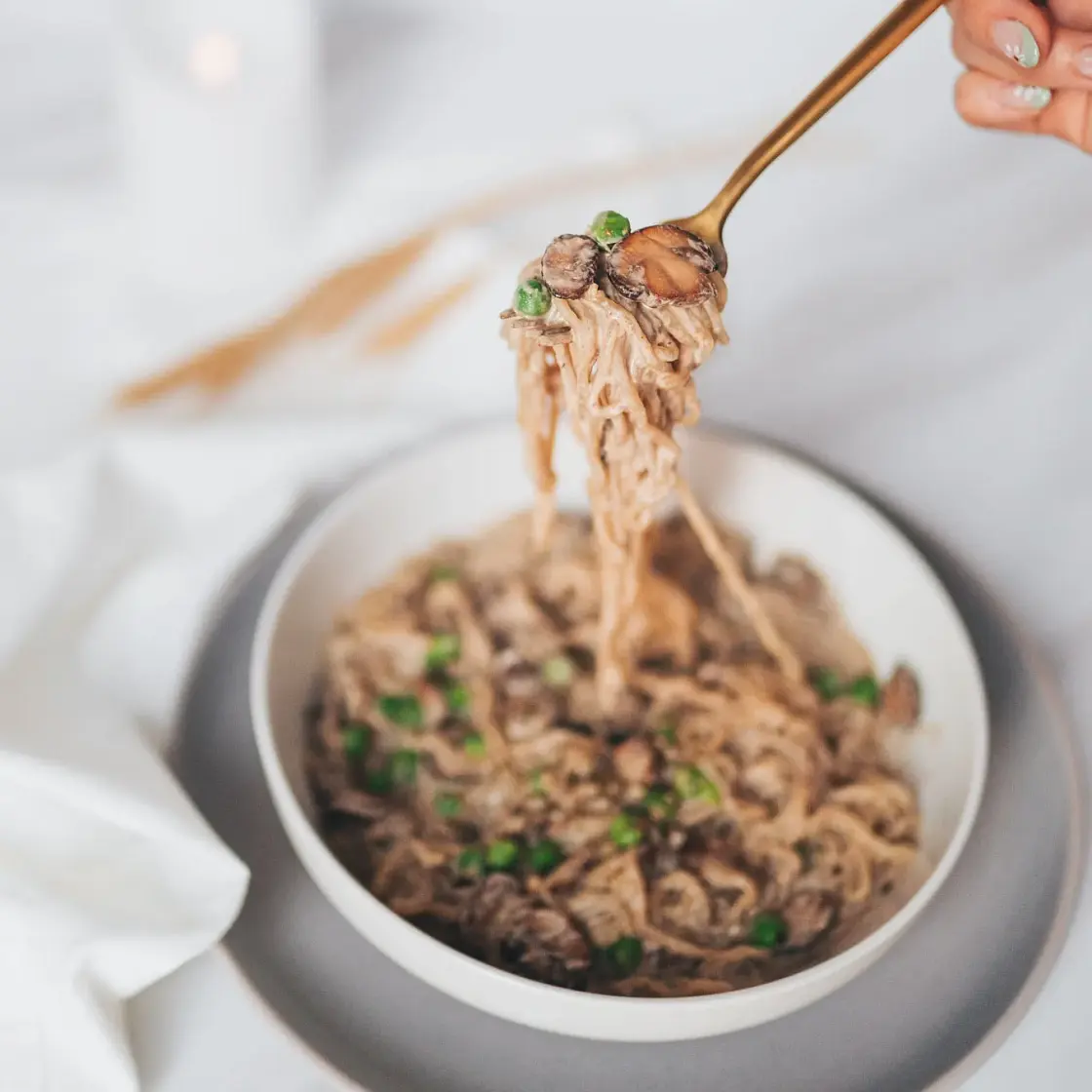 Creamy Mushroom Shirataki Spaghetti