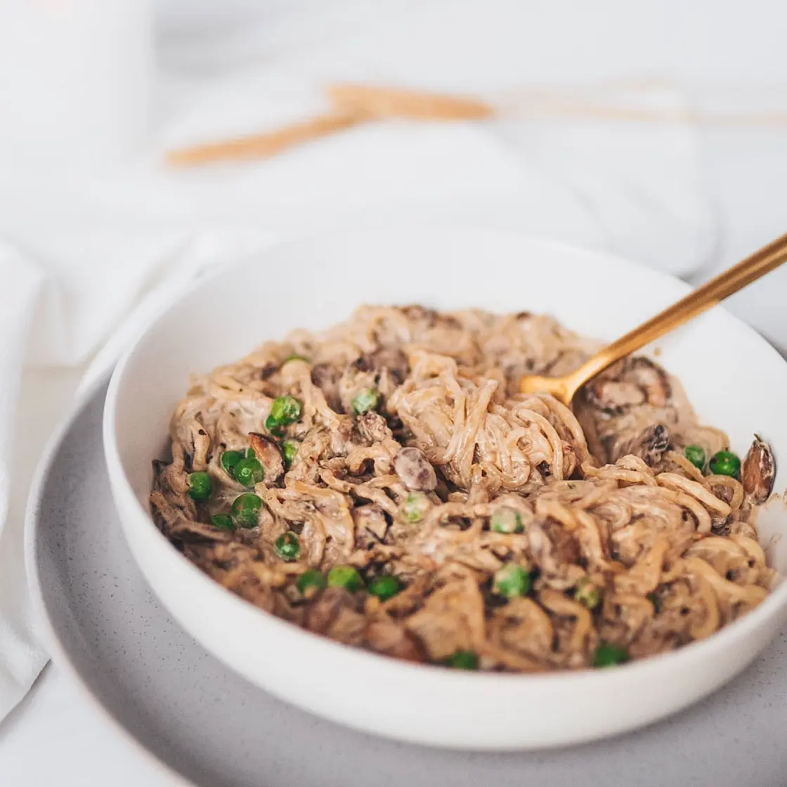 Creamy Mushroom Shirataki Spaghetti