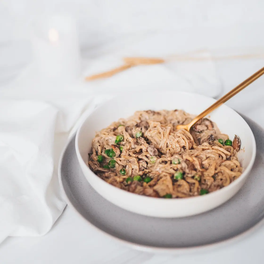 Creamy Mushroom Shirataki Spaghetti